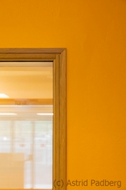 orange, Flughafen Isäfjördur  (c) Astrid Padberg
