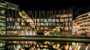 Abendliche Ansicht auf den Kö-Bogen in Düsseldorf (c) Andreas Otto