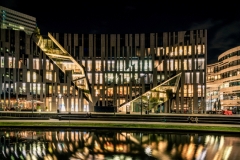 Abendliche Ansicht auf den Kö-Bogen in Düsseldorf (c) Andreas Otto