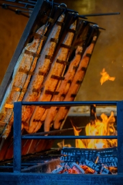 Flammlachs auf dem Weihnachtsmarkt 